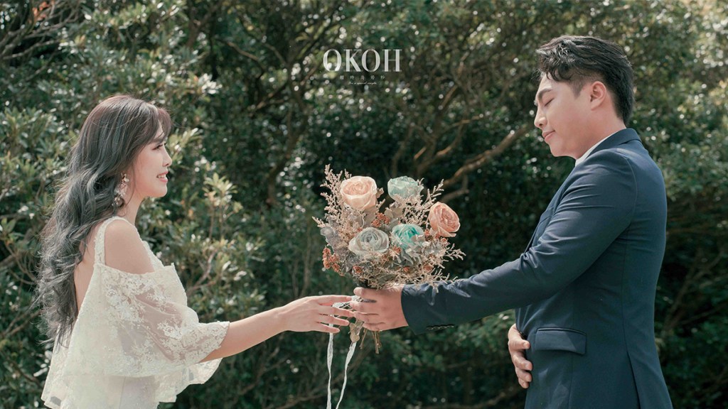 結婚流程裡的婚紗攝影是人生中最重要的大事，身為準新人挑選好美美的新北婚紗後，你想拍什麽風格的婚紗照呢？近年來拍婚紗不管是韓式風格，唯美的婚紗風格或是中式風格都十分受歡迎唷!也有準新人們發揮自己的創意想法，各種風格混搭出專屬自己婚紗照風格的STYLE，不管你喜歡哪種婚紗風格，跟著新北婚紗攝影-OKOH的本篇看起來一定有助於您的婚禮紀錄靈感具體化!