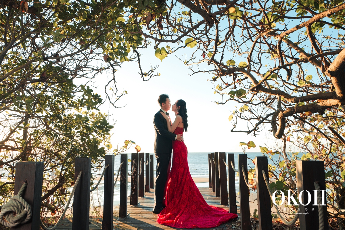 拍婚紗前最重要的一件事，就是與婚紗攝影師溝通婚紗照風格，還有拍婚紗的景點，無論是近年流行的美式婚紗照、因宮廷劇而興起的中式婚紗照或是更貼近日常的生活感婚紗照，這麼多種風格，準新人們最喜歡哪一種？是不是都覺得看起來都太棒了，而有選擇困難了呢? 而要怎麼舉例才能讓婚紗攝影師更快了解你們喜歡的拍攝風格呢？這次新北婚紗OKOH好朋友整理婚紗照風格的超強解析，讓準新人們能快速了解自己喜歡的拍婚紗風格，還能讓你們與婚紗攝影師溝通時明確說出想要的拍攝感覺喔！