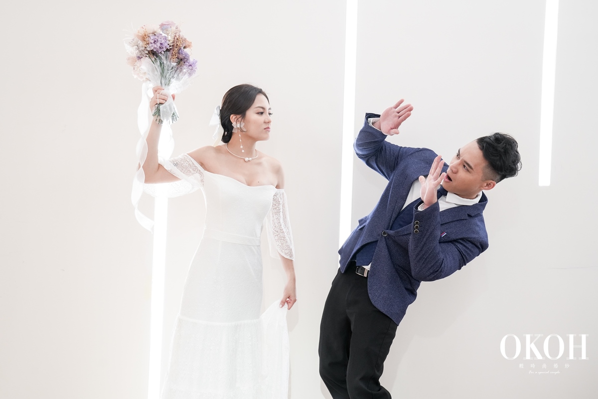 想婚了嗎？來跟OKOH好朋友來了解傳統式的結婚流程吧!有綁車彩出發迎娶、交捧花、拜別父母、蓋頭紗、丟扇子、入洞房、吃湯圓、探房、敬茶等步驟嗎？今天OKOH就來為各位解說，順便分享典故讓大家更了解由來喔！本文快速懂!順利迎娶GO~
