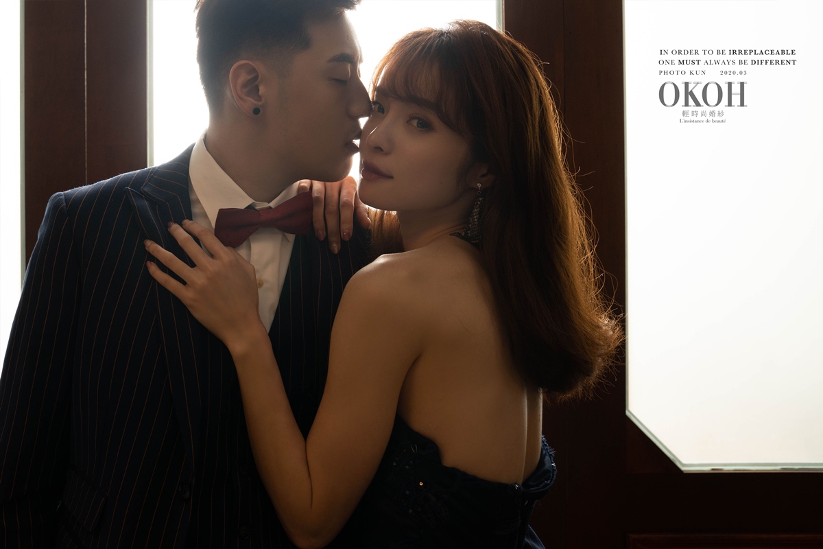  2024明星戲劇婚紗：朴信惠 朴信惠在韓劇《低谷醫生》中共演繹了2套婚紗造型，首先是俏麗的短洋裝，上頭佈滿蕾絲雕花，並展現修長的雙腿，顯得特別有活力，是很適合在棚外、生活場景中選擇的婚紗款式；劇中的另一套婚紗造型則主打氣質、優雅，背心式的上半身設計幾乎不挑身形、誰都能駕馭，裙襬部分也不會過蓬，適合不喜歡浮誇款的女孩們。  2024明星戲劇婚紗：金智媛 金智媛在《淚之女王》穿著輕婚紗一襲珠繡白紗，十分典雅，而下襬的澎紗裙也很有份量，整體造型甜美又具氣場。劇中金智媛與金秀賢在鮮花拱門下許下誓言、親吻，超浪漫唯美的畫面裡，金智媛身穿V形領白紗，素雅、簡單，但是美極了！同時也呼應她劇中幹練時髦的形象。  2024明星戲劇婚紗：朴敏英 朴敏英於《和我老公結婚吧》劇中的白紗很是華麗！這襲立體花朵斜肩禮服，清純而張顯貴氣，上頭還有銀色珠飾做點綴，讓朴敏英名符其實美得閃閃發亮。另一套造型裡，朴敏英穿著典雅的緞面禮服，藉由胸前的抓褶蕾絲來增添設計感，簡約之中帶些浪漫妝點，是一款絕不出錯的婚紗款式。 看完新北婚紗OKOH盤點的韓劇女王們的亮眼婚紗後，是不是都覺得超仙的呀~別急別急!跟著OKOH一起重點看起!